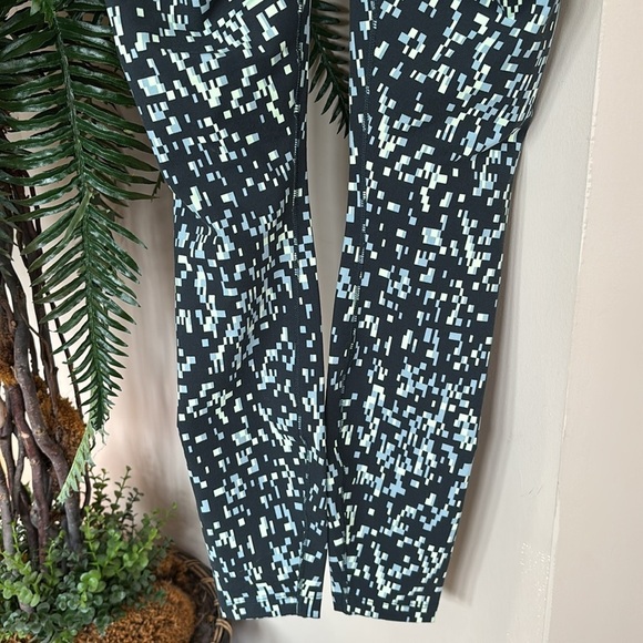 Nike Dri-Fit Power Legendary Printed Mid Rise Training Tights Geometric Leggings - Picture 10 of 16